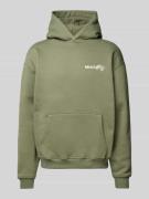 Multiply Apparel Oversized Hoodie mit Label-Print in Oliv, Größe S