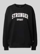 Stronger Sweatshirt mit Label-Print in Black, Größe M