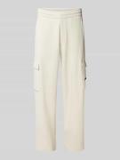 EA7 Emporio Armani Sweatpants mit Cargotaschen in Offwhite, Größe L