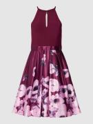 V.M. Cocktailkleid mit floralem Muster in Bordeaux, Größe 40