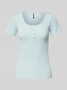 Pieces Slim Fit T-Shirt aus Baumwoll-Mix mit kurzer Druckknopfleiste M...