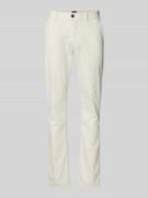 BOSS Orange Slim Fit Chino mit Gürtelschlaufen in Weiss, Größe 32/34