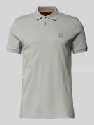 BOSS Orange Slim Fit Poloshirt mit Label-Badge Modell 'Passenger' in H...