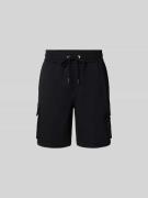 Moose Knuckles Sweatshorts mit Cargotaschen in Black, Größe L