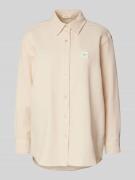 American Vintage Relaxed Fit Hemdbluse mit Label-Badge Modell 'AFAZ' i...