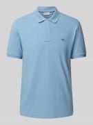 Gant Regular Fit Poloshirt mit Label-Stitching in Bleu, Größe M