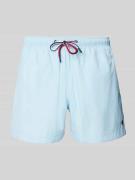 MCNEAL Relaxed Fit Badeshorts mit Logo-Stitching in Hellblau, Größe L