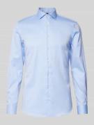 Jake*s Slim Fit Business-Hemd mit Haifischkragen in Hellblau, Größe 35...