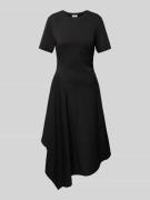 s.Oliver RED LABEL Tailliertes Midikleid mit Raffungen und asymmetrisc...