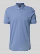 Christian Berg Men Poloshirt mit Label-Stitching in Jeansblau, Größe 3...