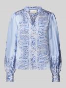 Neo Noir Slim Fit Bluse mit Tunikakragen Modell 'Massima' in Hellblau,...