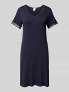 CCDK Copenhagen Nachthemd mit V-Ausschnitt Modell 'Jacqueline' in Dunk...