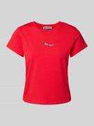Review T-Shirt mit Motiv-Stitching in Kirsche, Größe L