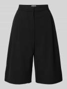 Review Loose Fit Shorts mit Bundfalten in Black, Größe XS