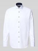 ETERNA Modern Fit Businesshemd mit Haifischkragen in Weiss, Größe 41