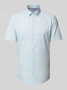 Jake*s Slim Fit Kurzarmhemd mit Kentkragen in Hellgruen, Größe 41/42