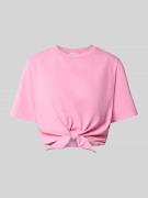 Rich & Royal Cropped T-Shirt mit Knotendetail in Pink, Größe L