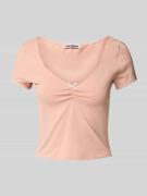 Review Cropped T-Shirt mit V-Ausschnitt in Altrosa, Größe L