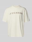 Pegador Oversized T-Shirt mit Label-Stitching Modell 'Zenor' in Offwhi...