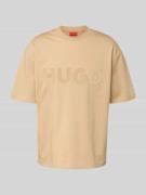 HUGO T-Shirt mit Label-Print Modell 'Dinkee' in Beige, Größe L