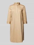 Christian Berg Woman Knielanges Kleid mit Stehkragen in Sand, Größe 44