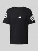 adidas Sportswear T-Shirt mit Label-Print in Black, Größe L