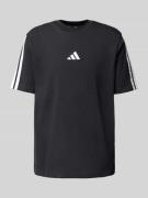 adidas Sportswear T-Shirt mit Logo-Stitching in Black, Größe L