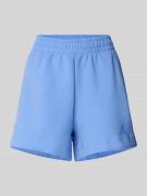 adidas Sportswear Shorts mit Label-Print und elastischem Bund in Blau,...