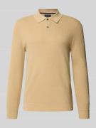 Christian Berg Men Slim Fit Poloshirt mit Knopfleiste in Sand, Größe 3...