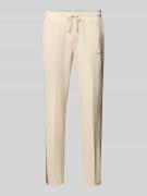 Les Deux Sweatpants mit Label-Stitching Modell 'Sterling' in Offwhite,...