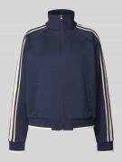 Jake*s Casual Trainingsjacke mit Stehkragen und Eingrifftaschen in Mar...