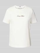 Tommy Hilfiger Regular Fit T-Shirt aus reiner Baumwolle in Ecru, Größe...