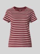 Levi's® T-Shirt mit Label-Patch Modell 'TRUDY' in Bordeaux, Größe L