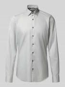 OLYMP Level Five Slim Fit Businesshemd mit extra langem Arm in Gruen, ...