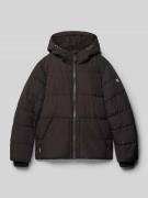 Garcia Regular Fit Steppjacke mit Logo-Patch in Black, Größe 140