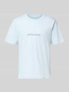 Jack & Jones T-Shirt mit Label-Print Modell 'BILLYBURG' in Hellblau, G...