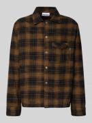 REVIEW Regular Fit Freizeithemd mit Kentkragen in Mittelbraun, Größe M