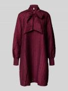 YAS Knielanges Kleid mit Stitching-Details Modell 'JULINA' in Bordeaux...