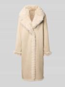 PETITE M. Wendemantel mit Kunstfellbesatz in Ecru, Größe 34