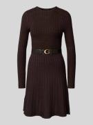 Guess Knielanges Kleid mit Taillengürtel in Dunkelbraun, Größe M
