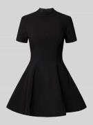 Bardot Cocktailkleid mit geripptem Rundhalsausschnitt Modell 'ZEPHYRA'...