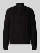 REVIEW Strickpullover mit Stehkragen und Reißverschluss in Black, Größ...