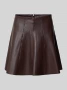 Rich & Royal Minirock in Leder-Optik in Dunkelbraun, Größe 36