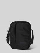 Marc O'Polo Umhängetasche aus wasserabweisendem Material in Black, Grö...