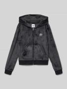 adidas Originals Sweatjacke aus Velours mit Label-Stitching in Black, ...