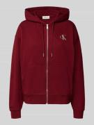 Calvin Klein Jeans Sweatjacke mit Label-Print in Bordeaux, Größe S