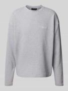 Pegador Longsleeve mit Logo-Stitching und Rundhalsausschnitt in Hellgr...