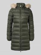 Tommy Jeans Slim Fit Steppmantel mit Daunen-Feder-Füllung in Oliv, Grö...