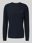 Christian Berg Men Longsleeve mit Strukturmuster und Rundhalsausschnit...