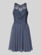 Laona Cocktailkleid mit floralen Stickereien und Ziersteinen in Rauchb...